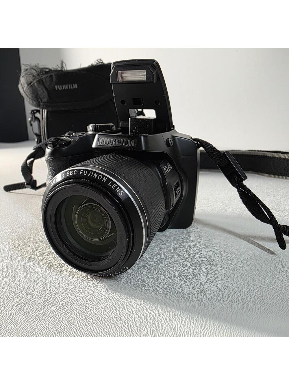 FujiFilm Finepix s8300 Digital Camera Blk 16mp